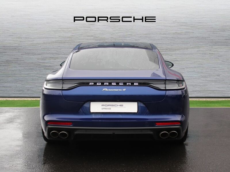 More views of Porsche Panamera