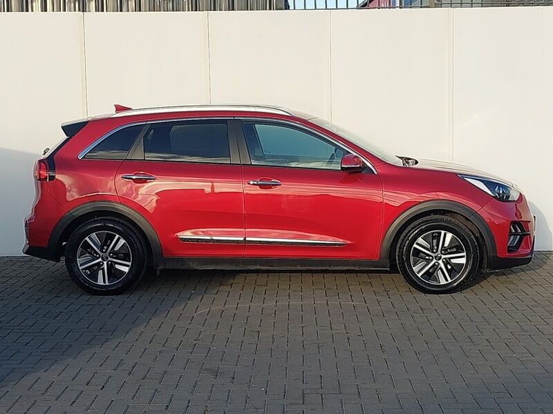 More views of Kia Niro