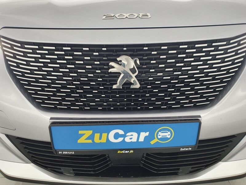 More views of Peugeot 2008