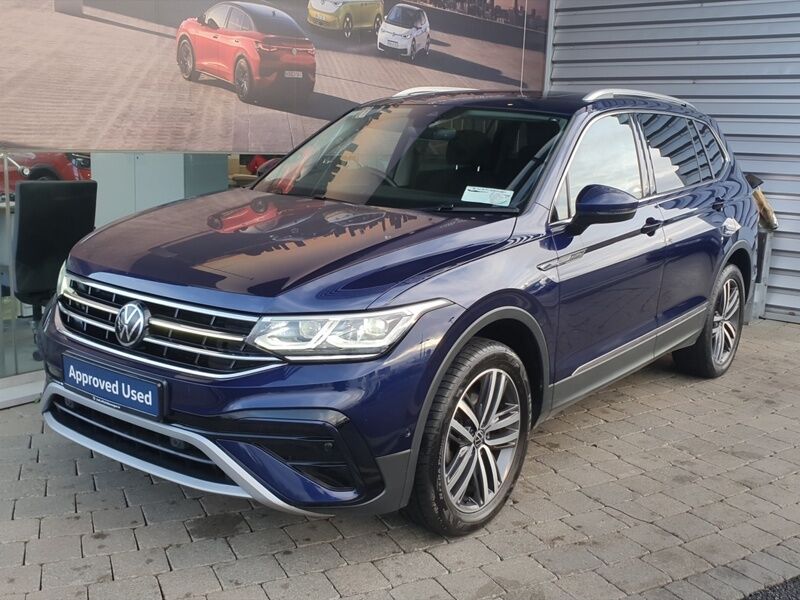 More views of Volkswagen Tiguan Allspace