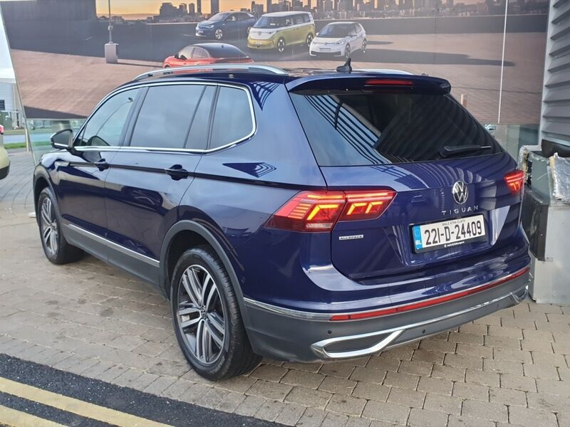 More views of Volkswagen Tiguan Allspace