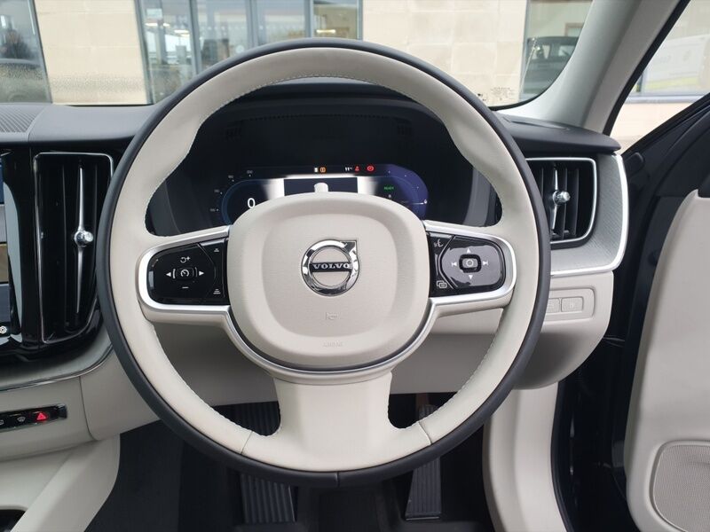 More views of Volvo XC60