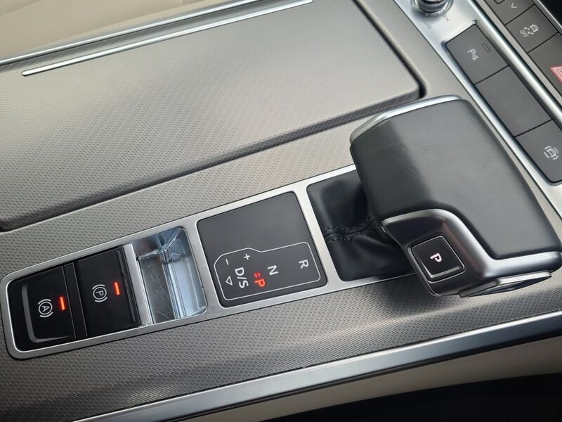 More views of Audi A6