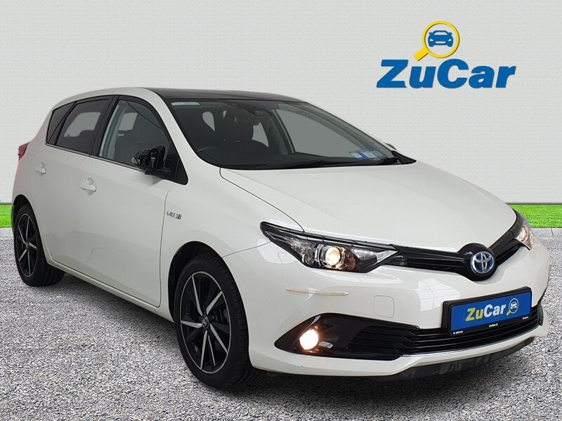 More views of Toyota Auris