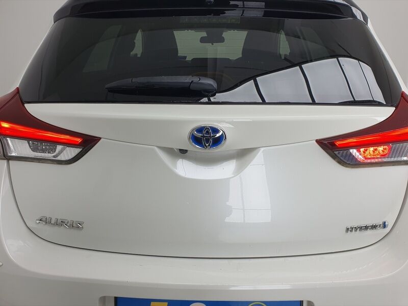 More views of Toyota Auris