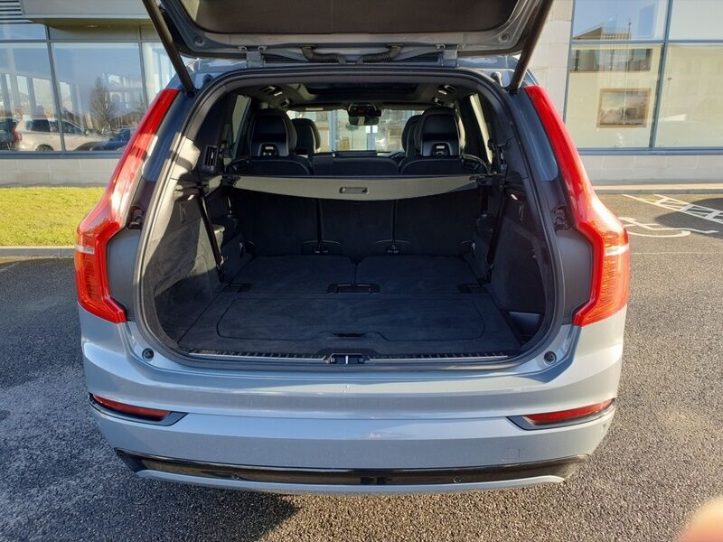 More views of Volvo XC90