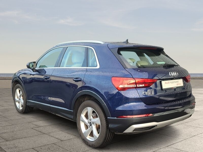 More views of Audi Q3