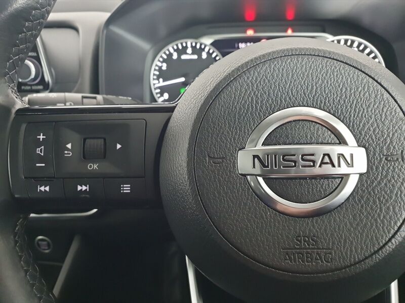 More views of Nissan QASHQAI