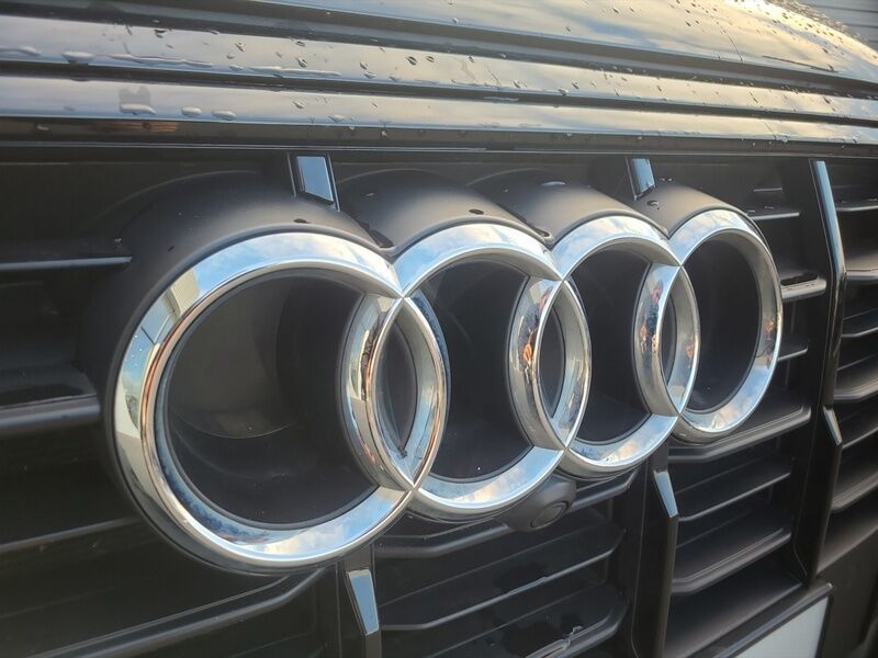 More views of Audi Q7