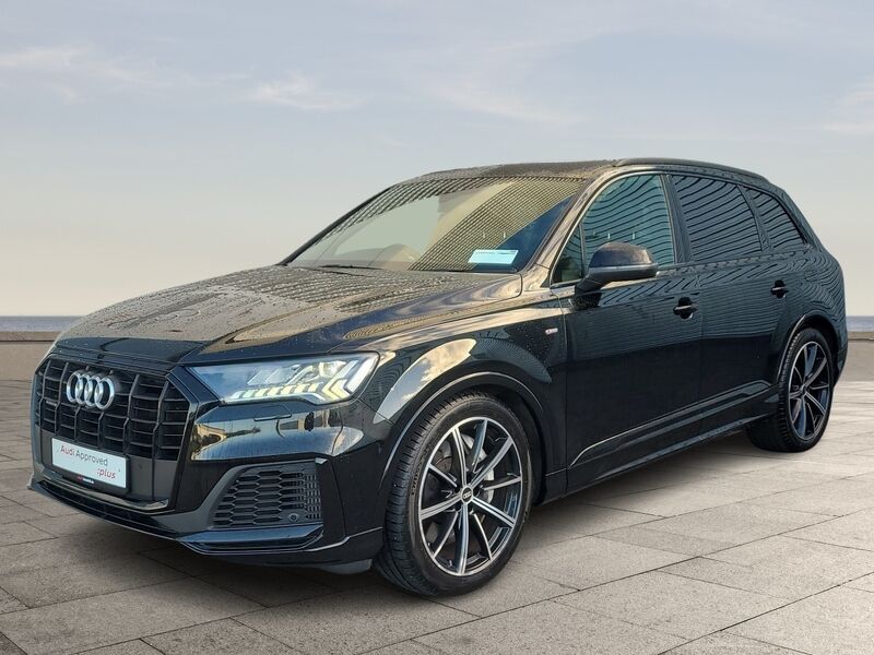 More views of Audi Q7