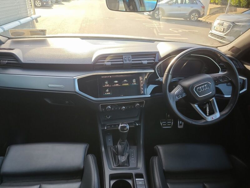 More views of Audi Q3