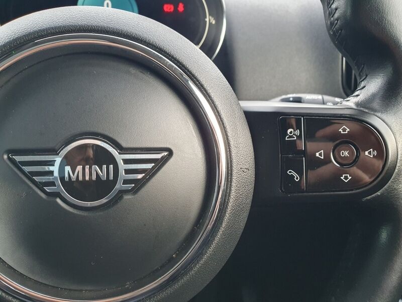 More views of MINI countryman