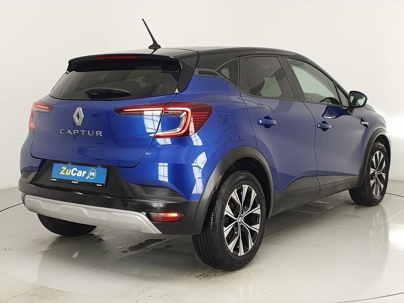 More views of Renault Captur