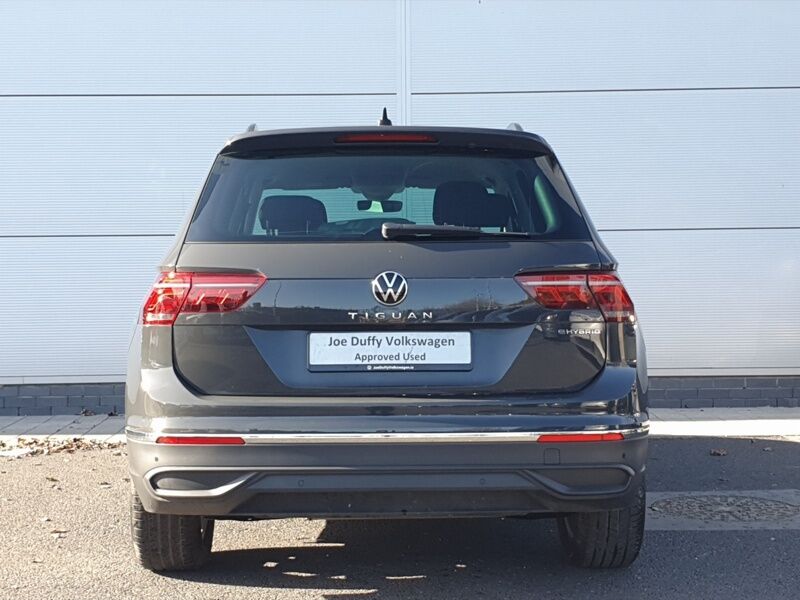 More views of Volkswagen Tiguan