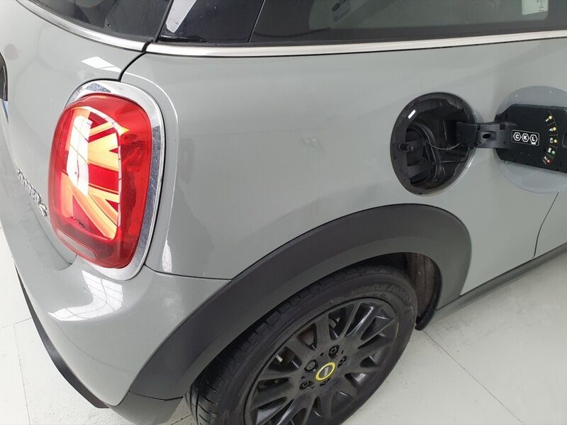 More views of MINI HATCH