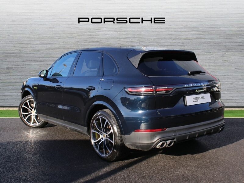 More views of Porsche Cayenne