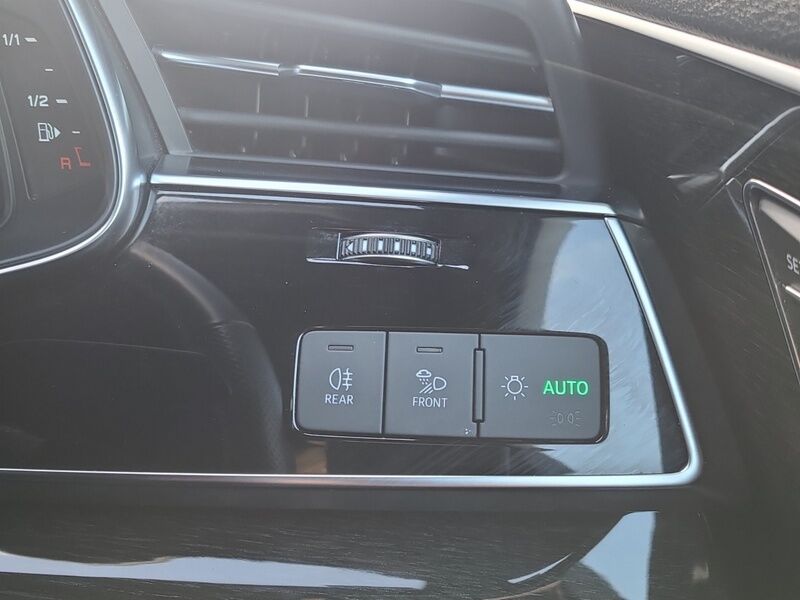 More views of Audi Q7