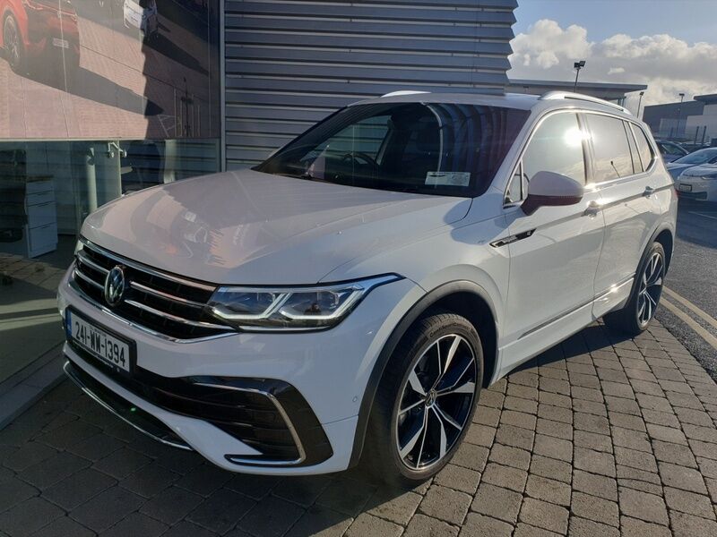 More views of Volkswagen Tiguan Allspace