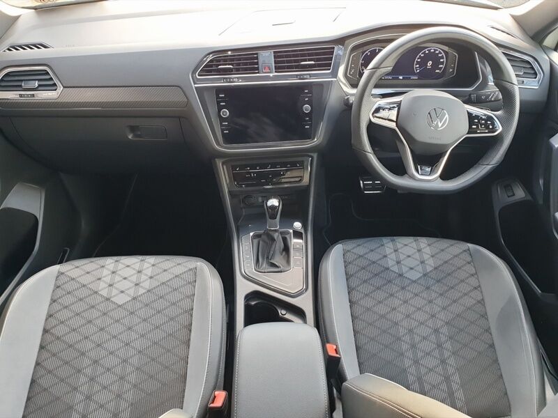 More views of Volkswagen Tiguan Allspace