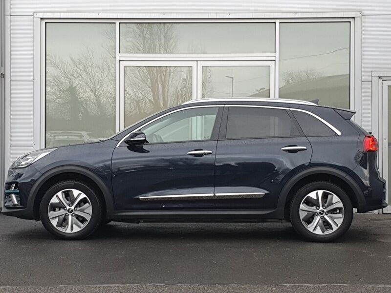 More views of Kia Niro