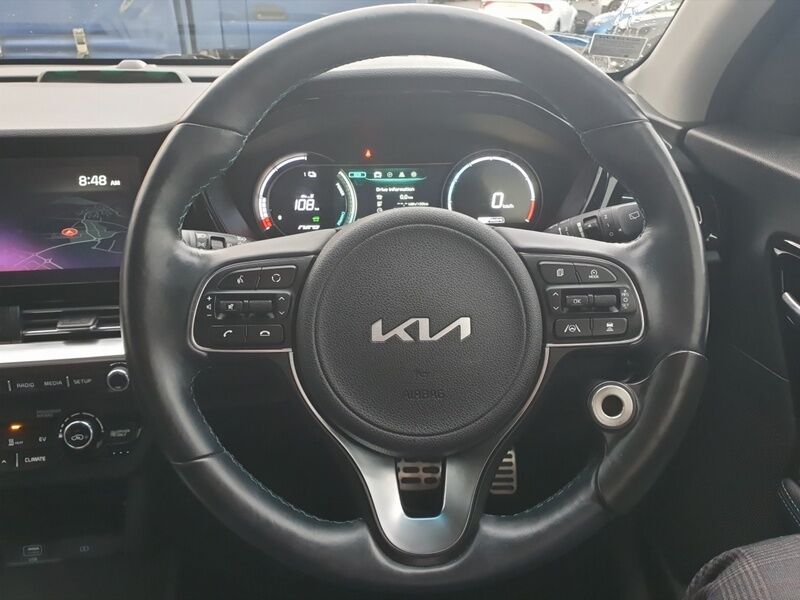 More views of Kia Niro