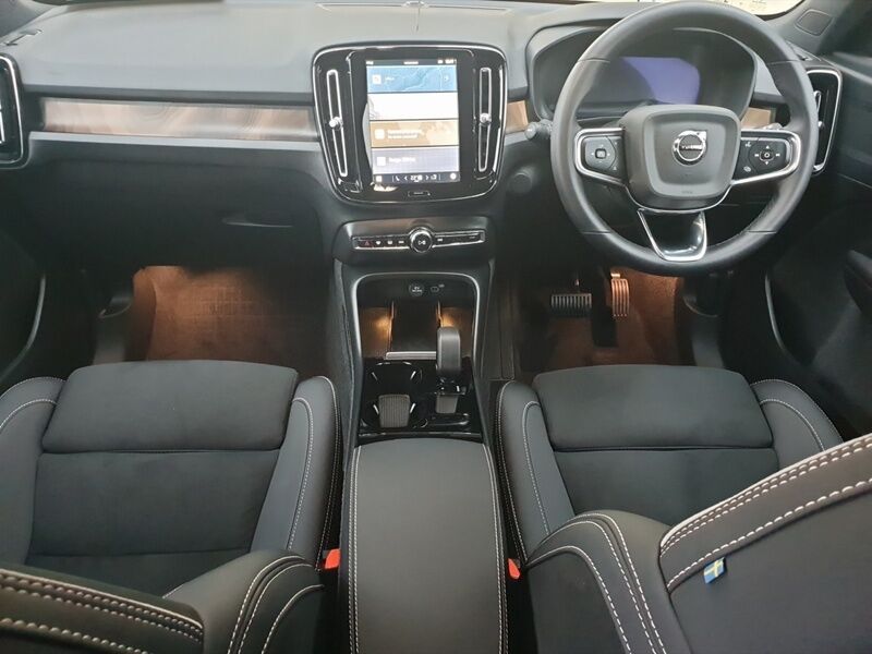 More views of Volvo XC40