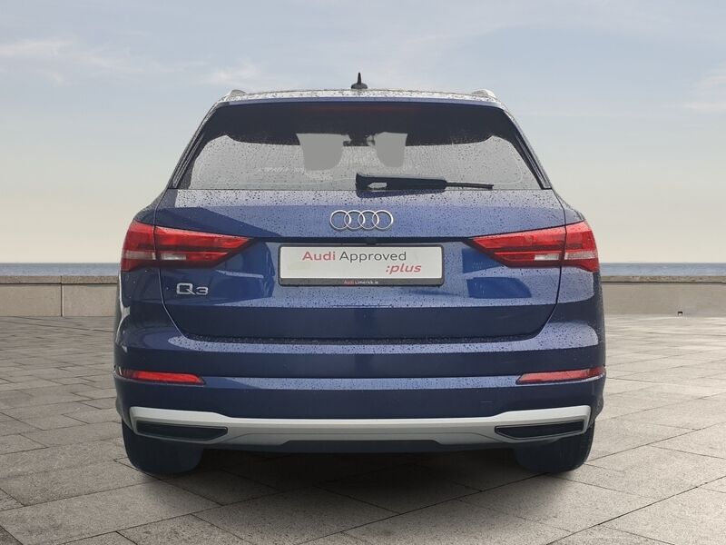 More views of Audi Q3