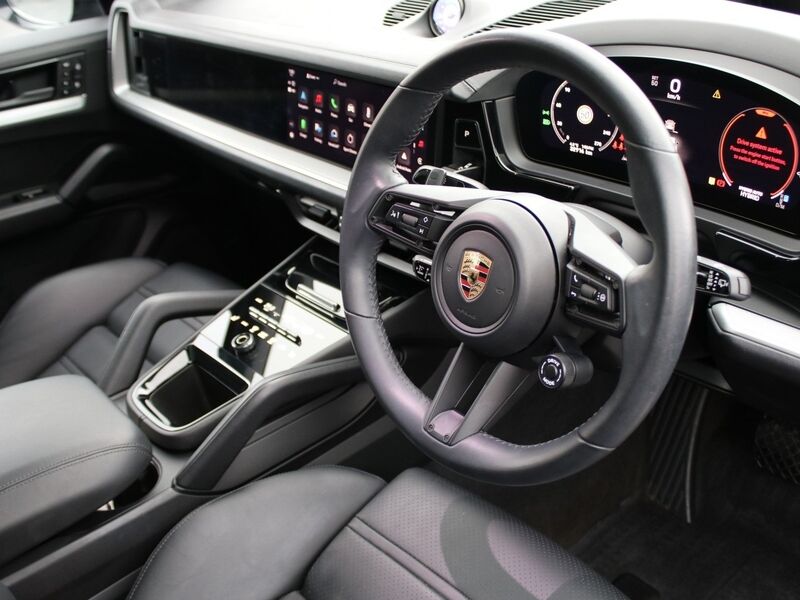 More views of Porsche Cayenne