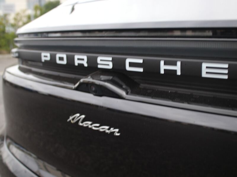 More views of Porsche Macan