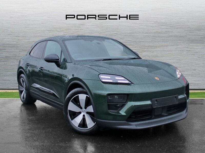 More views of Porsche Macan