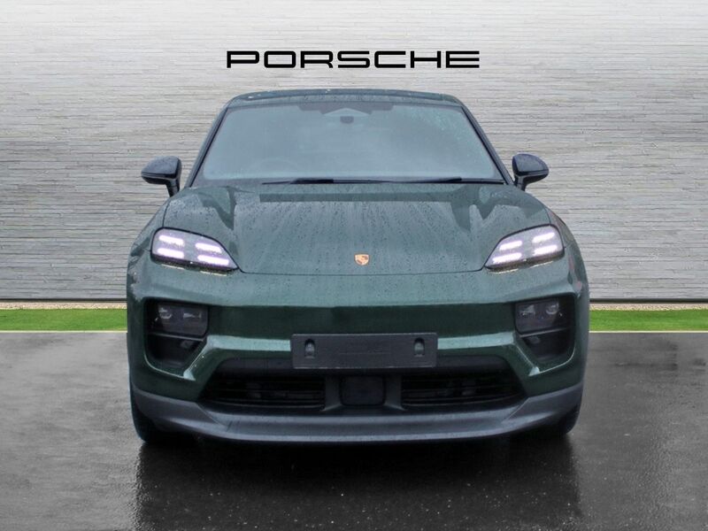 More views of Porsche Macan