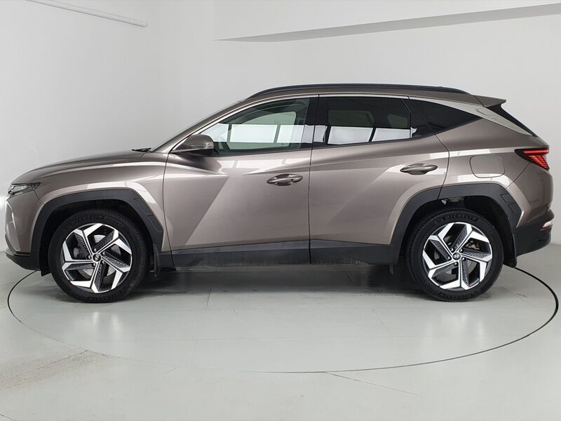 More views of Hyundai Tucson