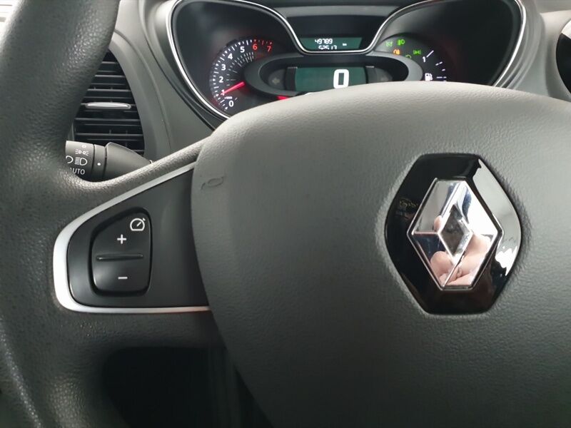 More views of Renault Captur