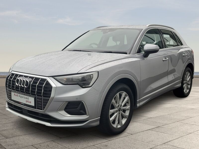 More views of Audi Q3