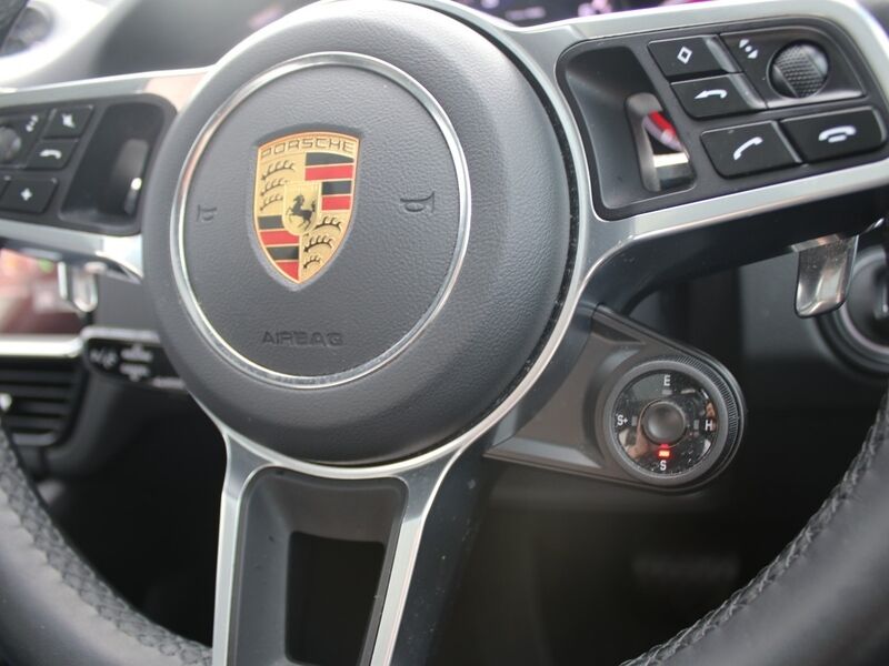 More views of Porsche Cayenne