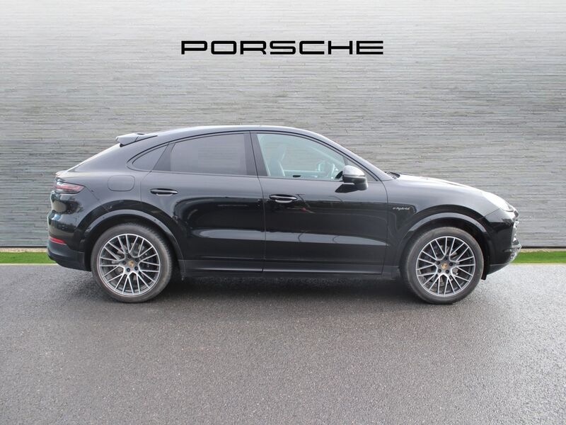 More views of Porsche Cayenne