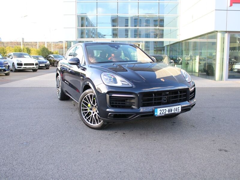 More views of Porsche Cayenne