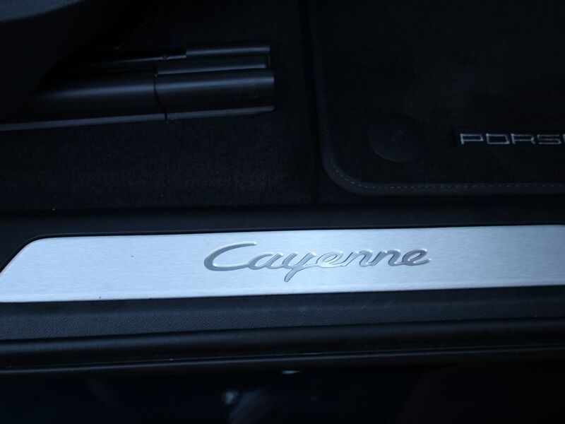 More views of Porsche Cayenne