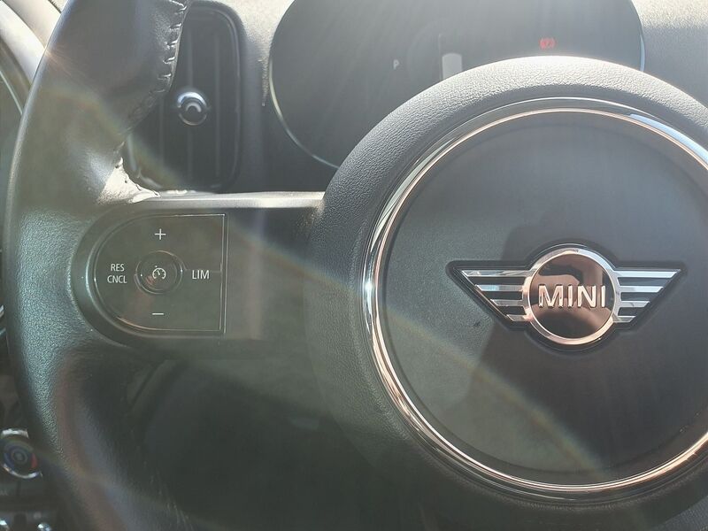 More views of MINI countryman